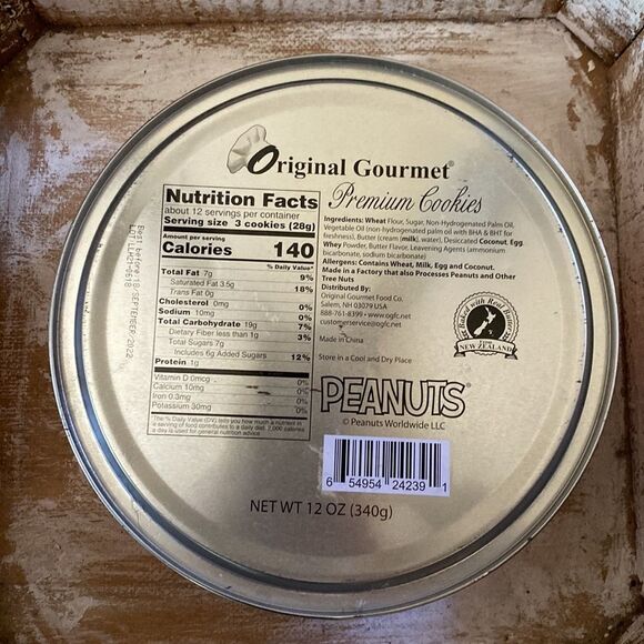 Peanuts Mummy Snoopy Tin Halloween collectible - Picture 3 of 6